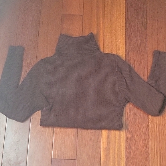 YesStyle Maido Long Sleeve Ribbed Turtleneck Knit Top - Picture 5 of 5